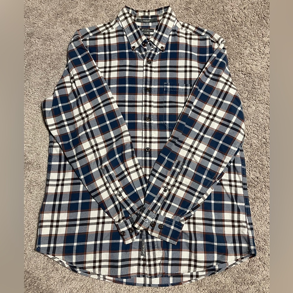 Men’s Eddie Bouer Slim Fit long sleeve plaid flannel blue,brown, white size M